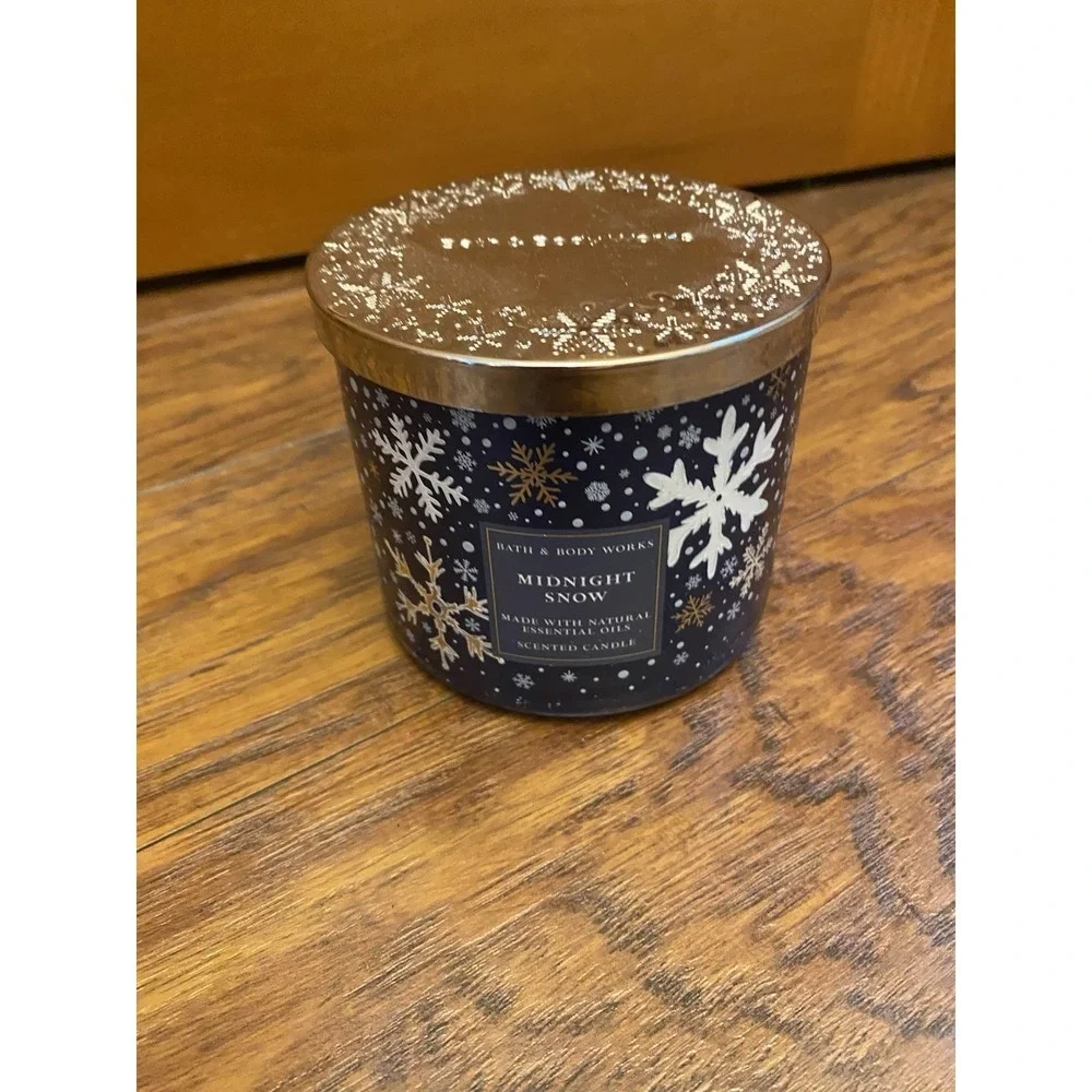 NEW Bath & Body Works Midnight Snow Candle Holder 3 Wick Set